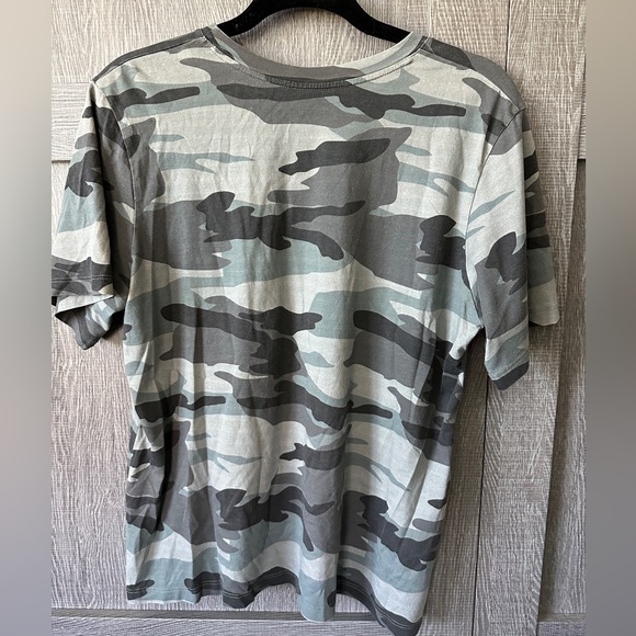 Like New Johnny Was Camo Scarf Tee - Picture 2 of 4